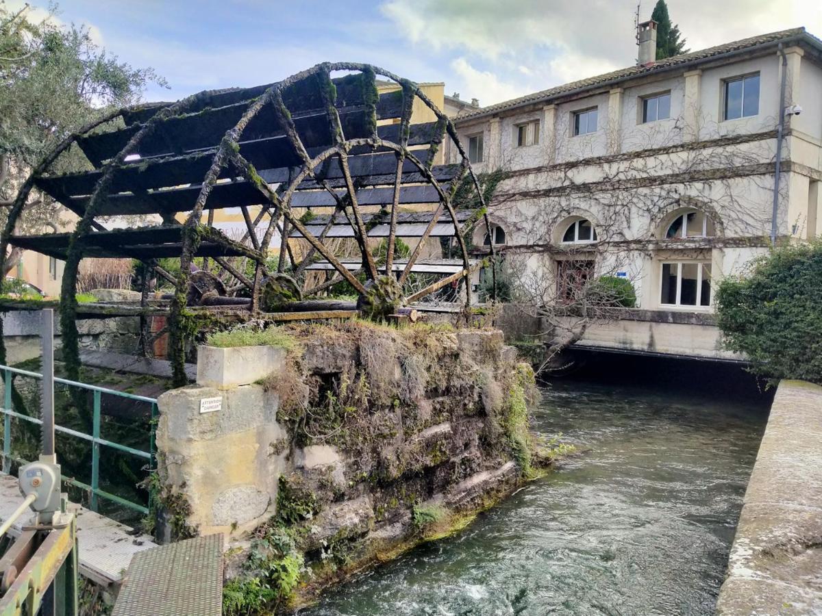 La Sorguette Apartamento LʼIsle-sur-la-Sorgue Exterior foto